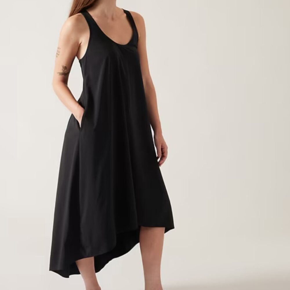 NWT Athleta Black Presidio Dress in Size Large